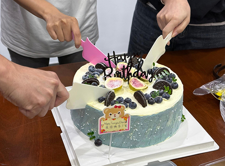 September Birthday Celebration 外贸快车.jpg